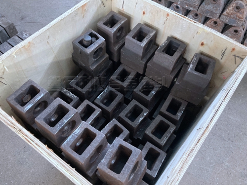 可逆式破碎機(jī)錘頭的錘孔有哪些要求，怎樣配置合理的錘銷？